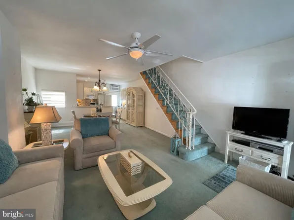 2902 S 16th St, Philadelphia, PA 19145