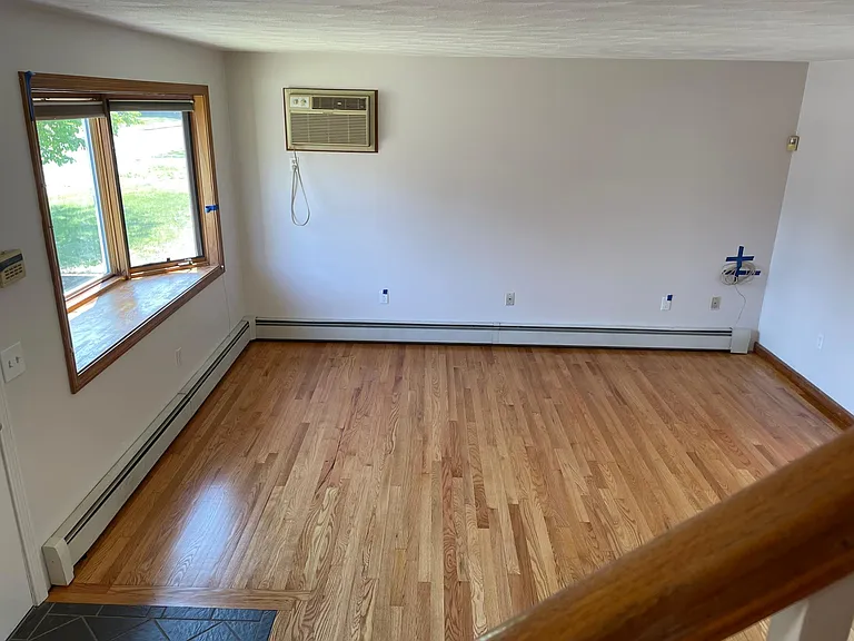 43 Dorothy Ave — Photo 6