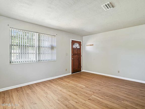 5th image of 6874 Biddy Ln