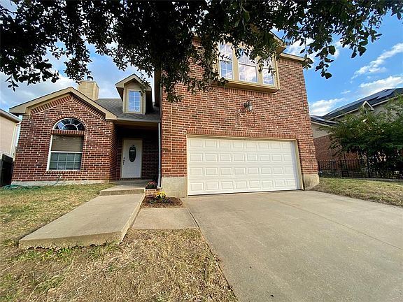 2nd image of 926 Gallant Fox Dr