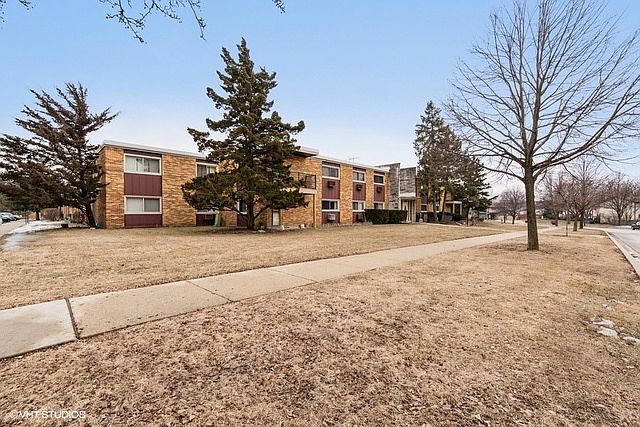1st image of 212 Collen Dr APT 206