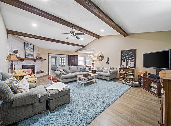 4th image of 1309 Colleen Dr