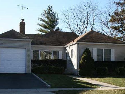 1st image of 3322 Woodward St