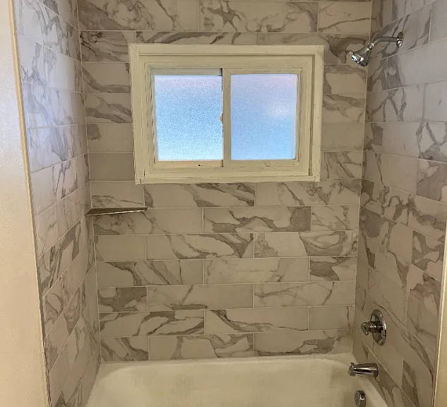 1124 Victor St — Photo 10