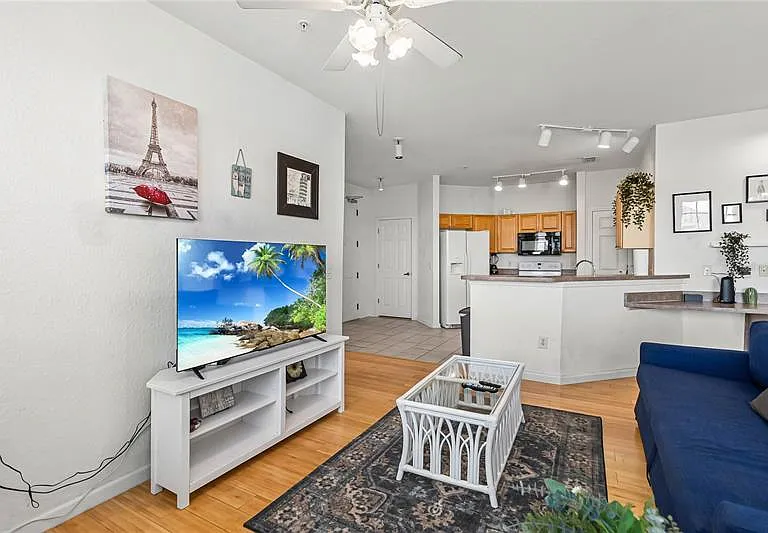 614 W Ridge Rd #1 — Photo 34