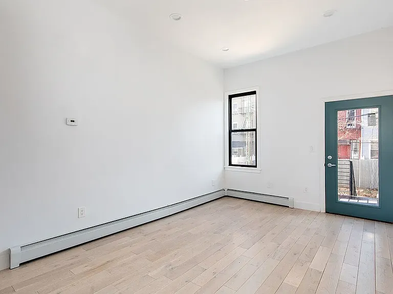 346 Stanhope St #2 — Photo 18