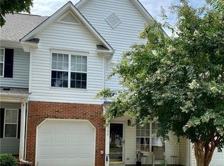 6302 Double Eagle Dr, Whitsett, NC 27377