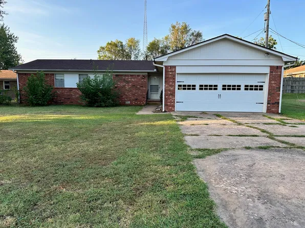413 Overhill Rd, Arkansas City, KS 67005