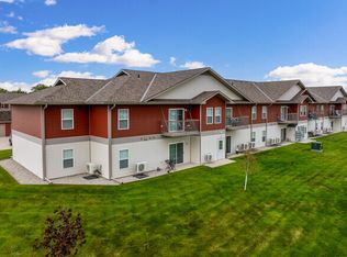Fountain Springs Apartments, Fremont, NE 68025