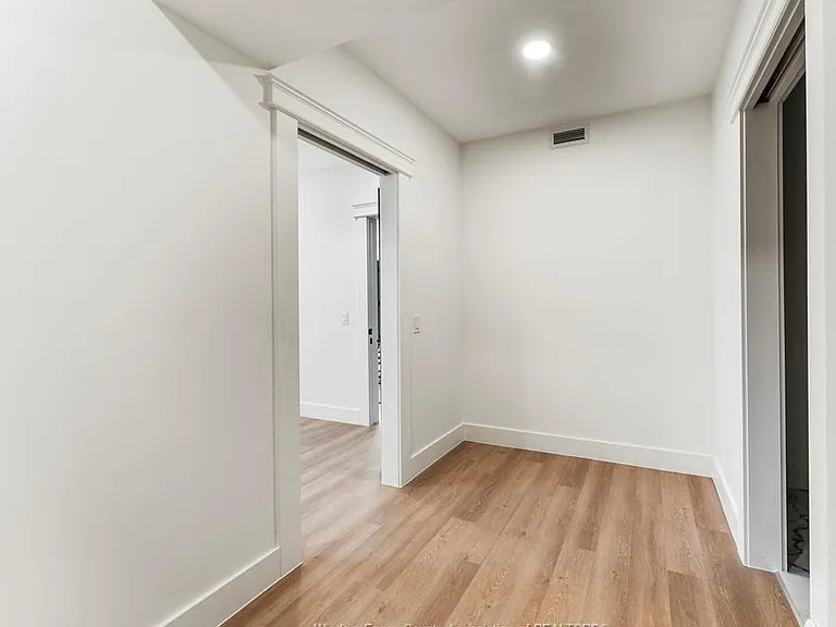 247 Brock St #103 — Photo 23