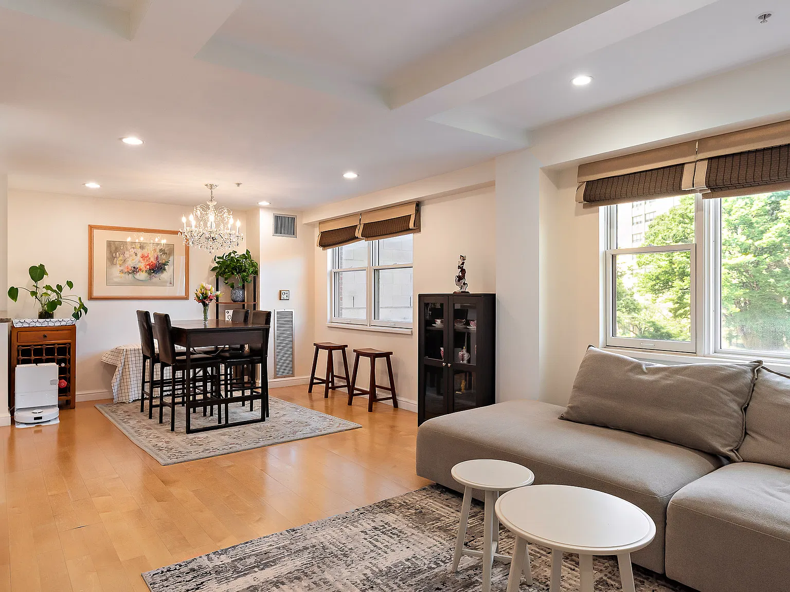 2 bed, 1187 sqft, $5,800 — Photo 1
