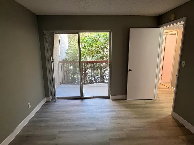 7670 Westwood Dr #715 — Photo 18