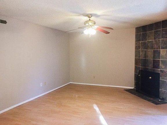 3rd image of 12021 100th Ave NE APT 2C