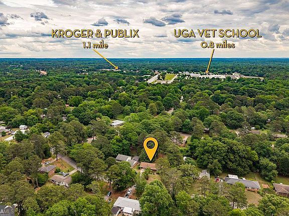 4th image of 265 University Cir