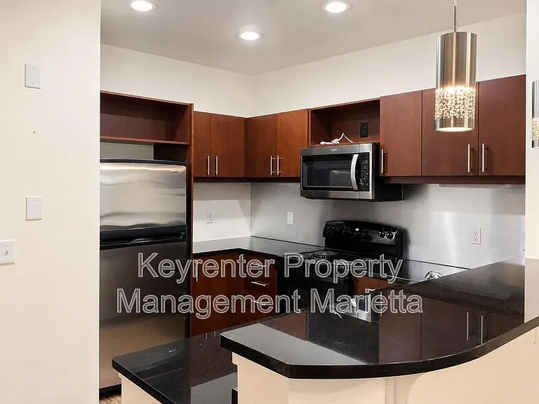 390 17th St NW #3045 — Photo 15