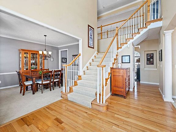 4th image of 3846 Top Flite Ln