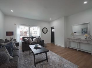 95 19th St, Buffalo, NY 14213