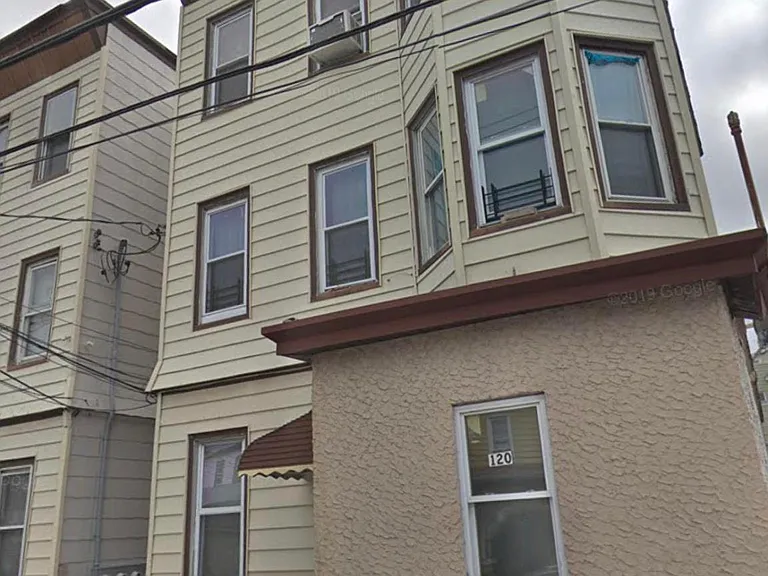 120 Washington Ave #1 — Photo 2
