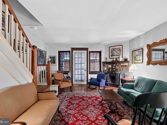 4th image of 4627 Morris St