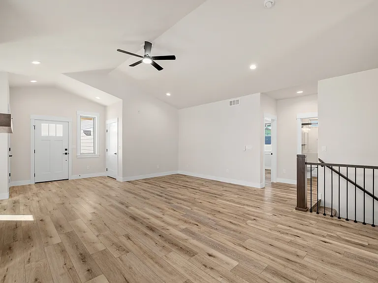 4031 Saddleback Ln — Photo 9