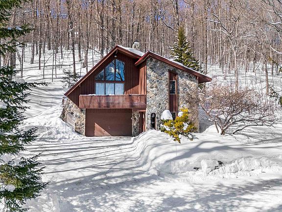 2nd image of 11 Roundtree Road