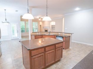 27 Tapestry Forest Pl, Spring, TX 77381