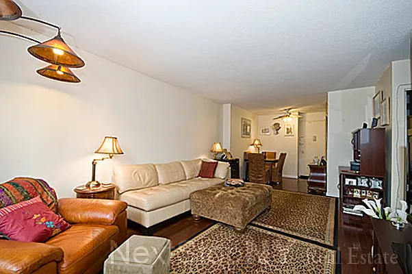 Sold by NextStopNY | media 15