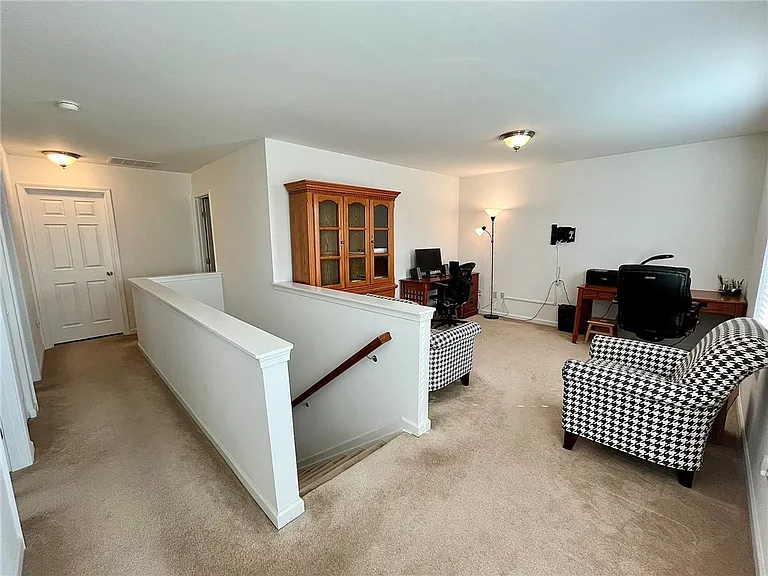 69 Coneflower Dr — Photo 12