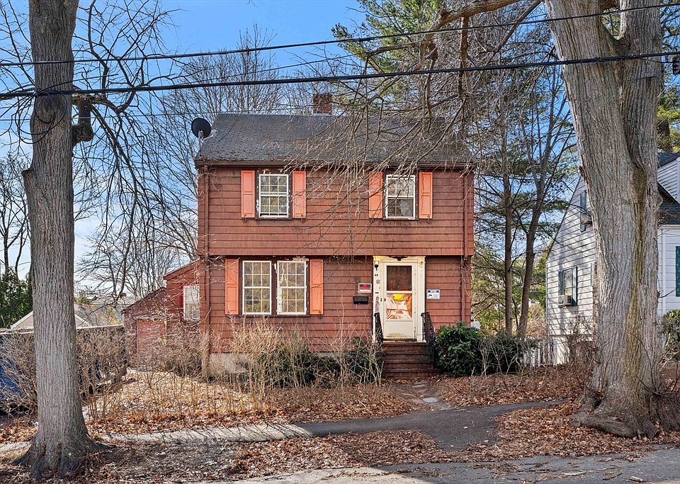 1st image of 32 Grant Rd