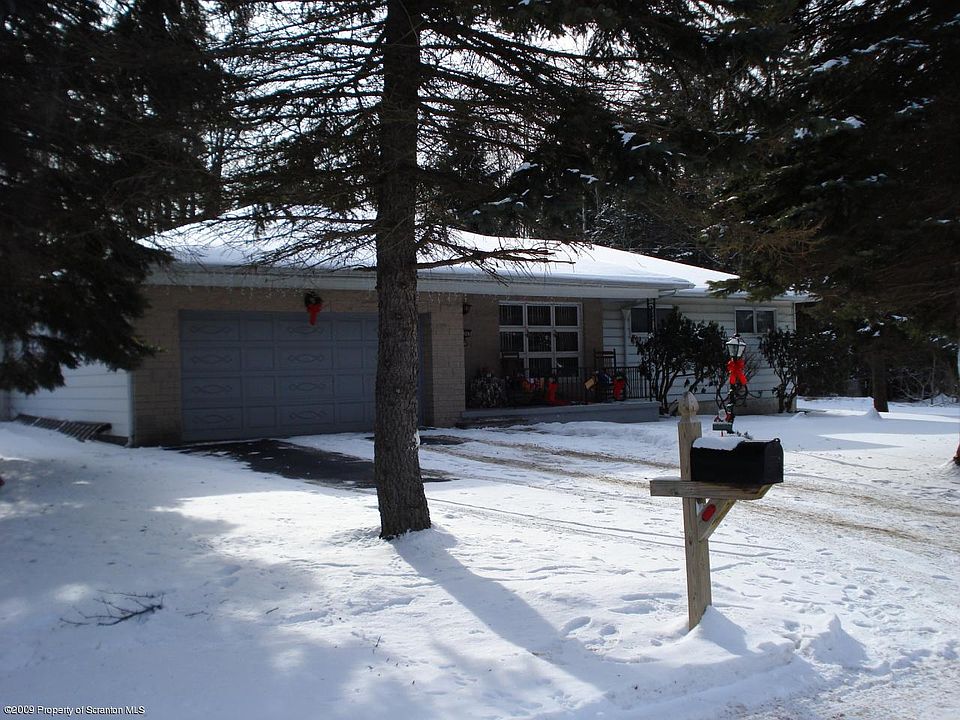 1st image of 300 Donny Dr