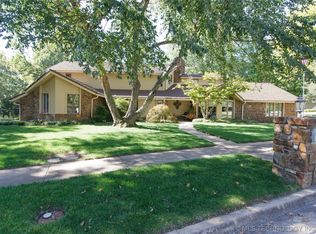 503 E Winston Cir, Broken Arrow, OK 74011