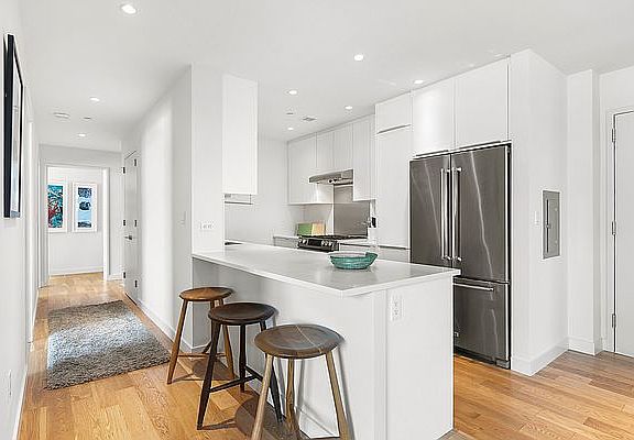 3rd image of 8 Vanderbilt Ave #12F