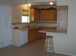 1200 Ilka Rd, Seguin, TX 78155