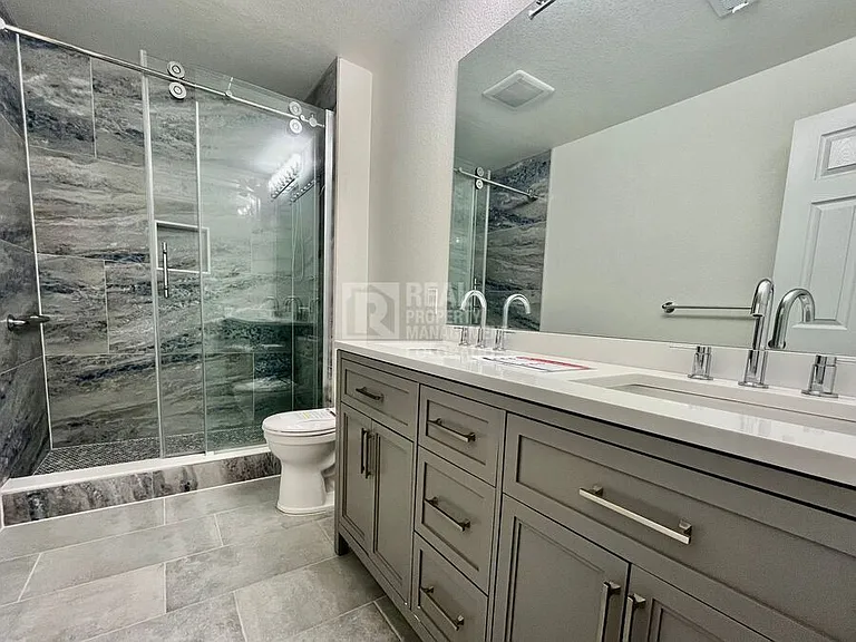 550 Gallegos Cir — Photo 17