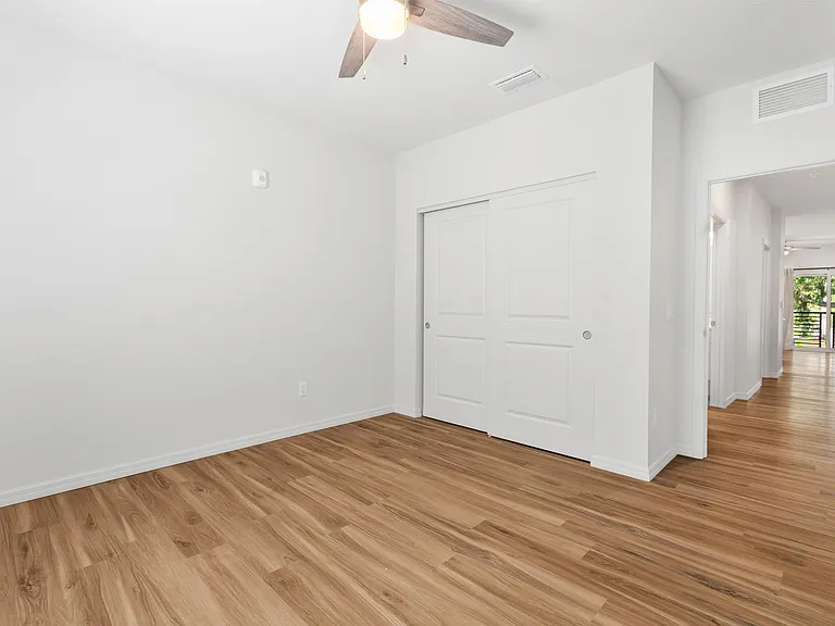 Legacy Oaks Apartment Homes — Photo 14