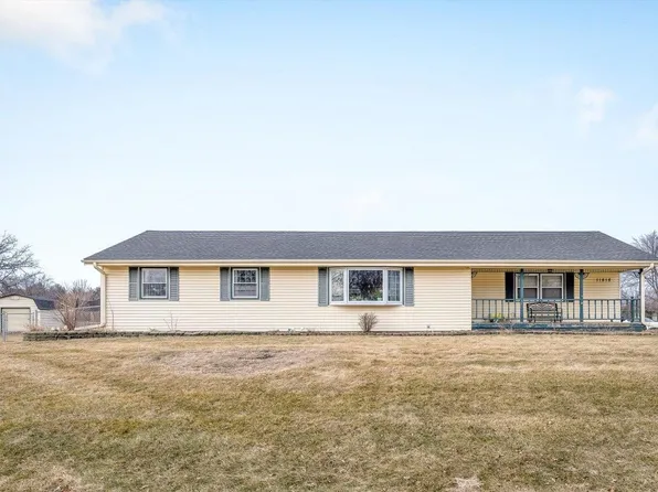 11818 Balsa Ln, Roscoe, IL 61073