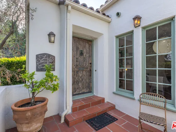 7361 Oakwood Ave, Los Angeles, CA 90036