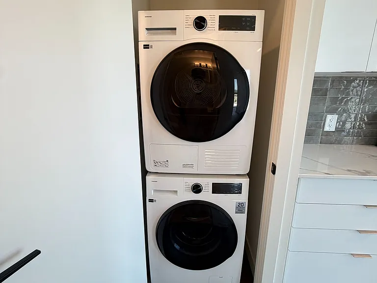 33 Erie Ave #901 — Photo 7