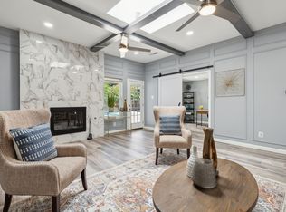 1635 Silverleaf Dr, Carrollton, TX 75007