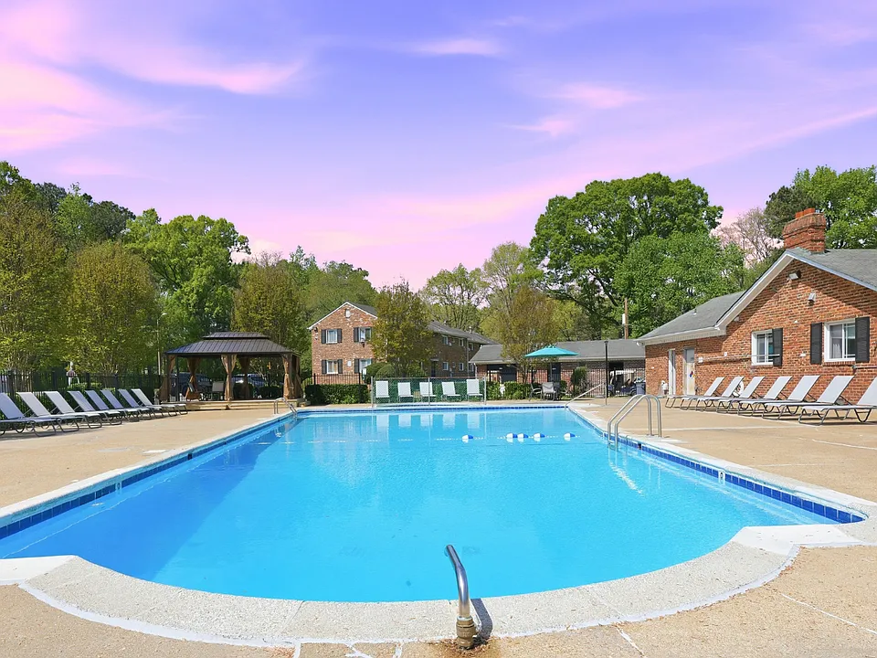 Deering Manor