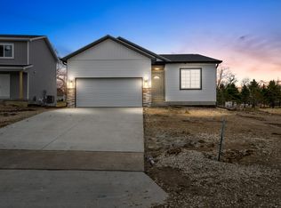 511 Ironwood Ave, Woodward, IA 50276