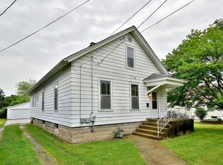 307 Forest Ave, Aurora, IL 60505