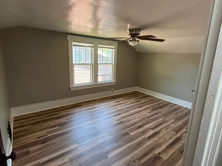 312 S McClellan St — Photo 1