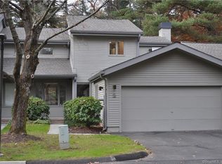 2 Acorn Gln #2, Avon, CT 06001