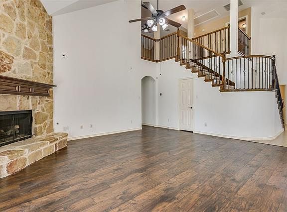 4th image of 1010 Bell Oak Dr