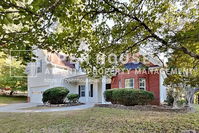 4 bed, 2.5 bath, 2310 sqft, $2,350 — Photo 1