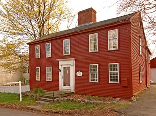 3 Summer St, Ipswich, MA 01938