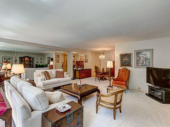 5th image of 900 N Lake Shore Dr APT 306