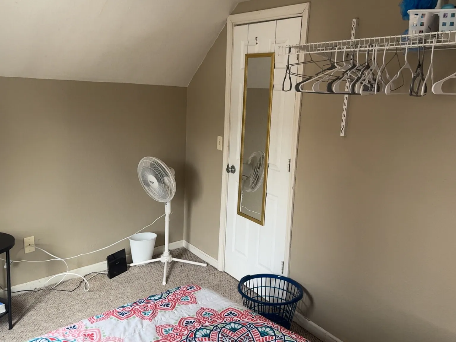 4 bed, 1582 sqft, $1,200 — Photo 2