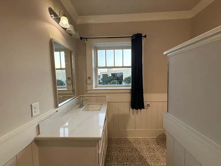 102 N Alston St #202 — Photo 7